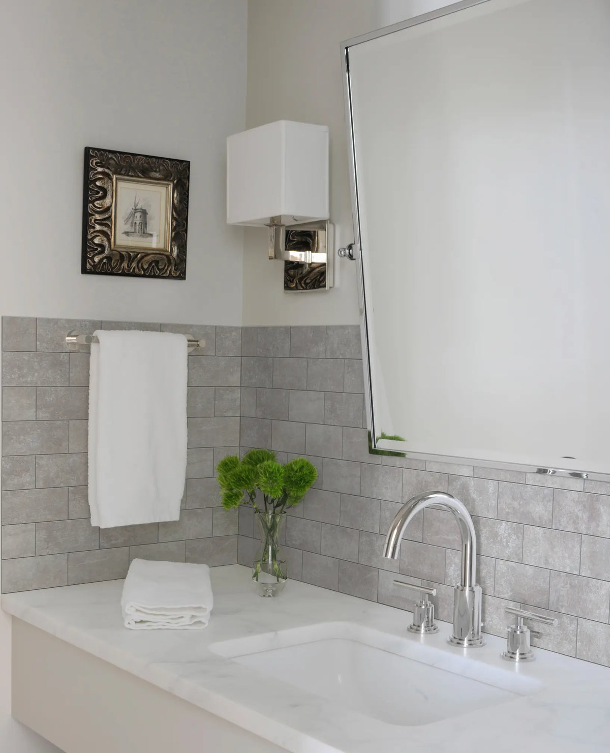 Bathroom with stone gray peel and stick tiled wall